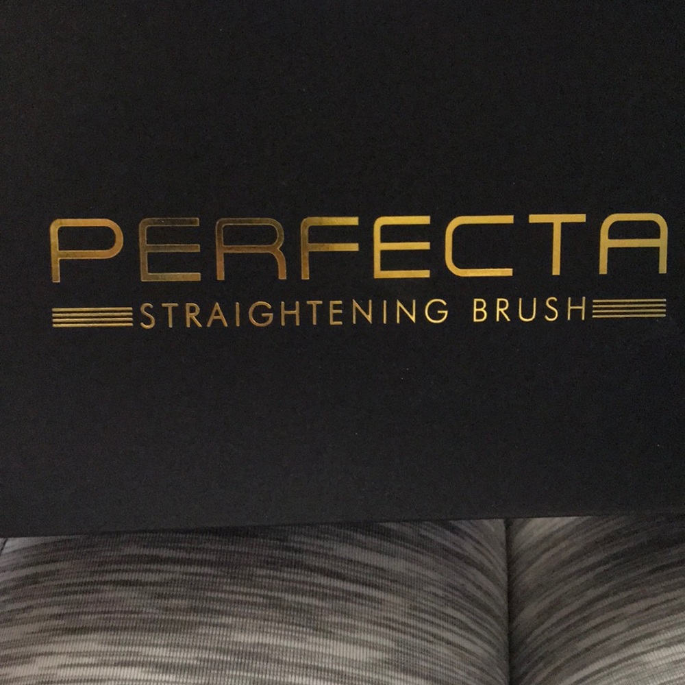 Perfecta straightening brush